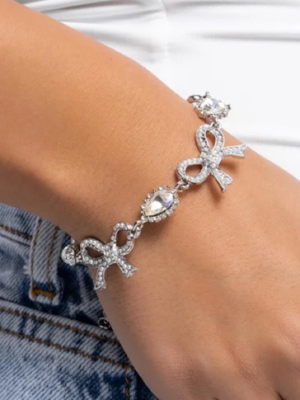 NWT Silver Bow & White Rhinestones Bracelet